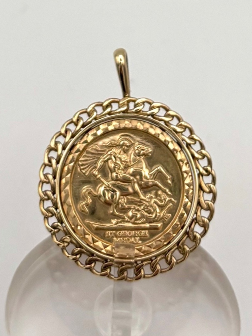St. George Medal Pendant English Hallmark 375 9ct Gold